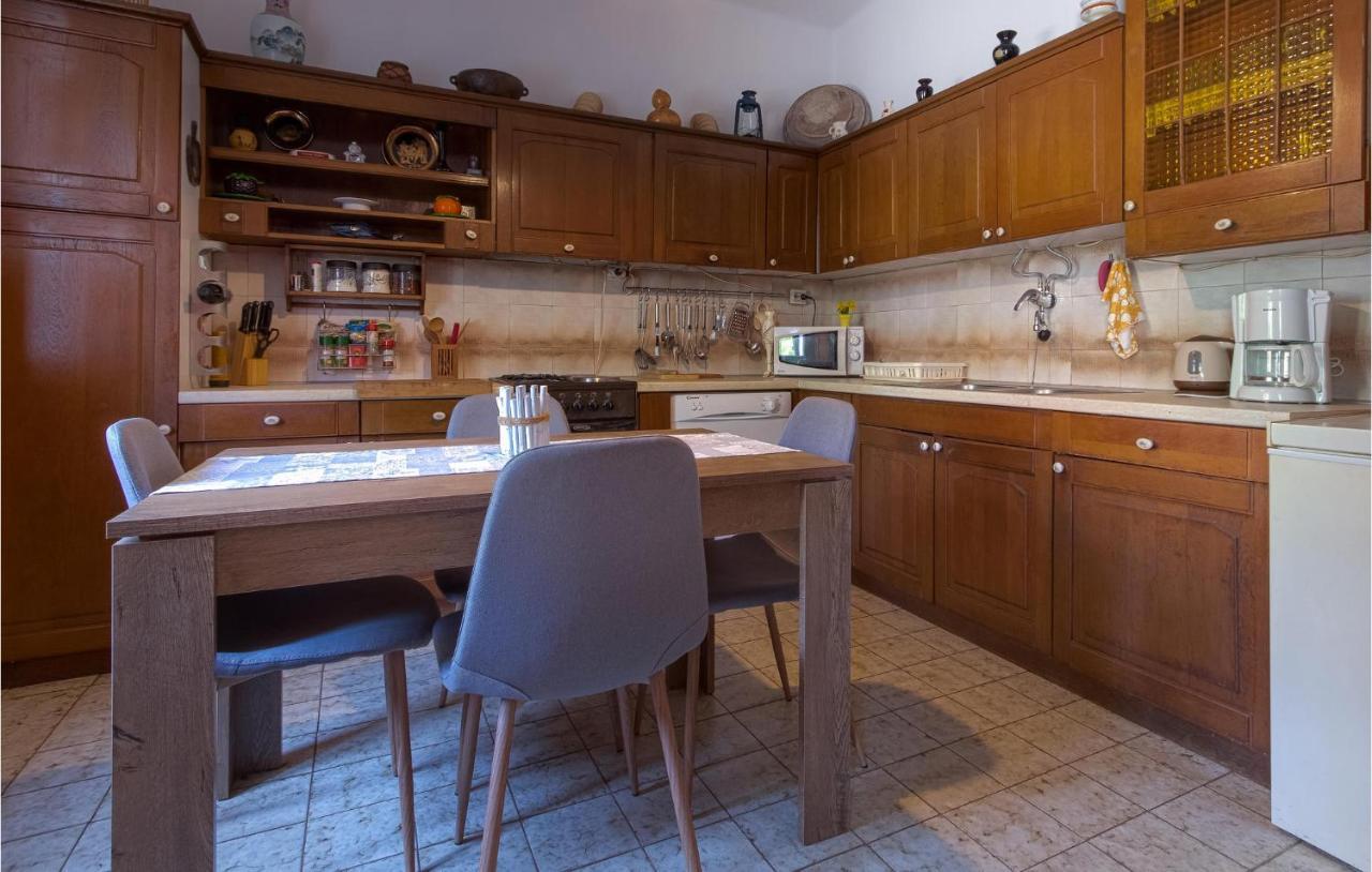 Awesome Home In Zaglav With Wifi Exterior photo